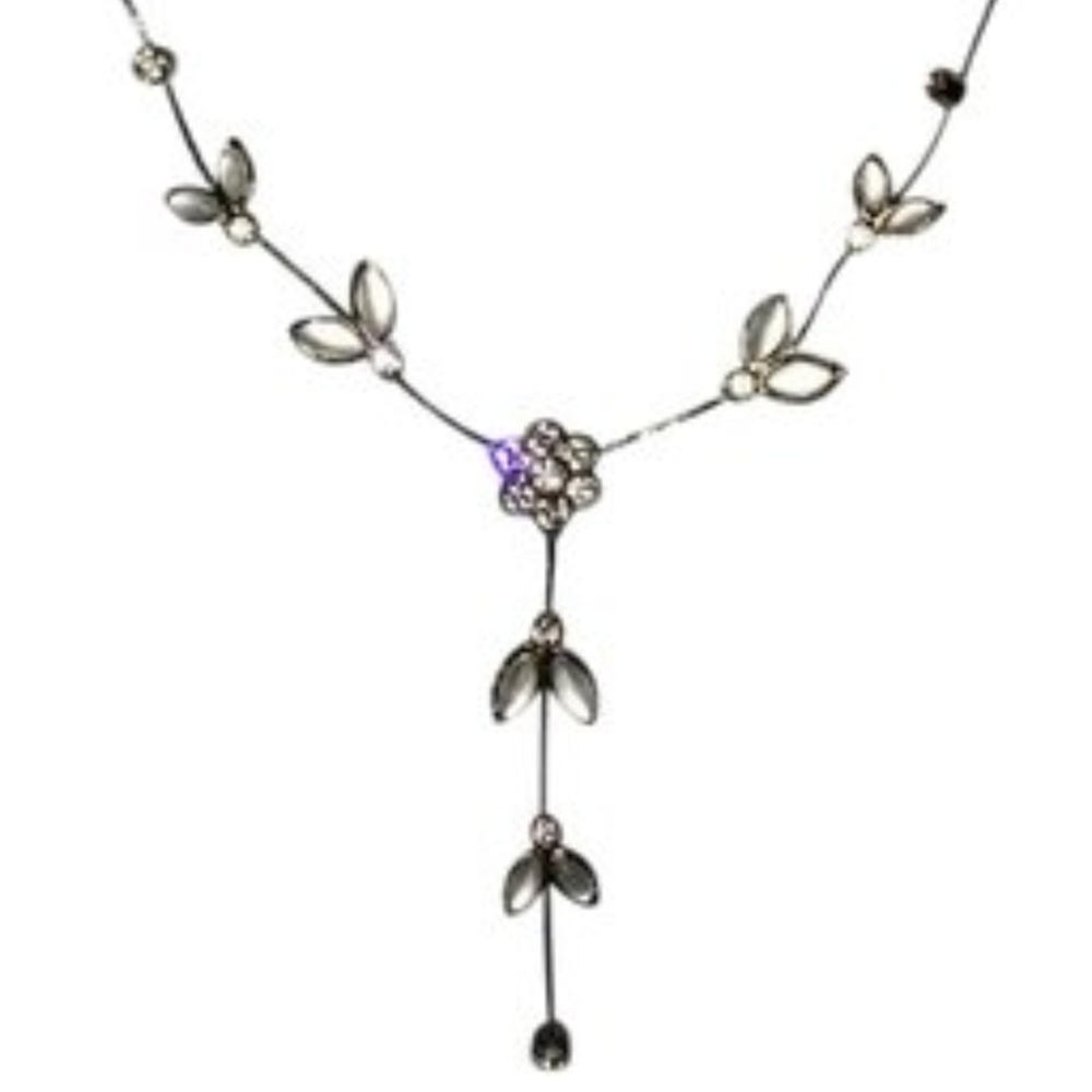 Silver Flower Dangle Necklace.